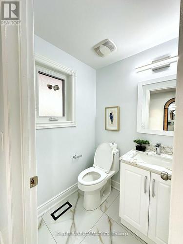 498 Bankside Drive, Kitchener, ON 