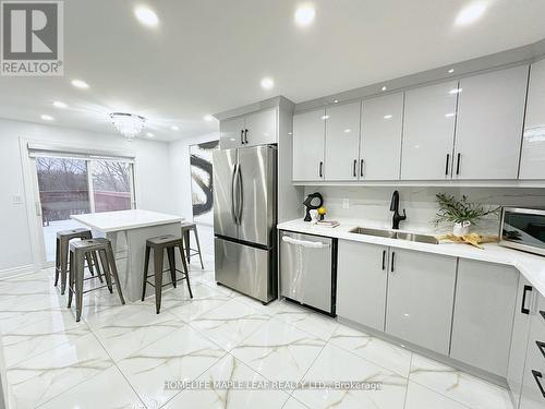 498 Bankside Drive, Kitchener, ON 