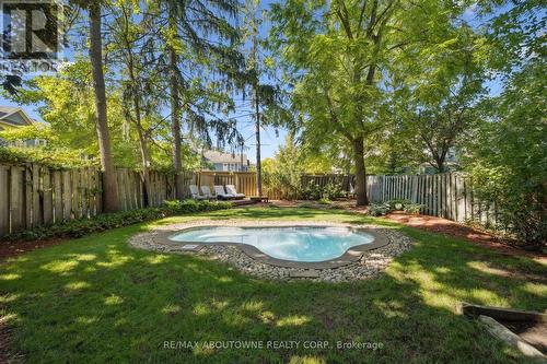 1194 Queen Victoria Avenue, Mississauga, ON 