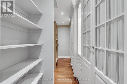 2084 Obeck Crescent, Mississauga, ON - Indoor With Storage