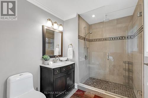 2084 Obeck Crescent, Mississauga, ON - Indoor Photo Showing Bathroom