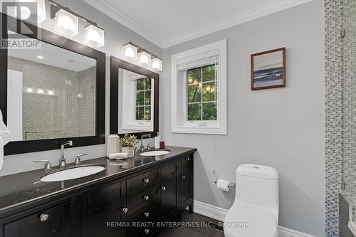 2084 Obeck Crescent, Mississauga, ON - Indoor Photo Showing Bathroom