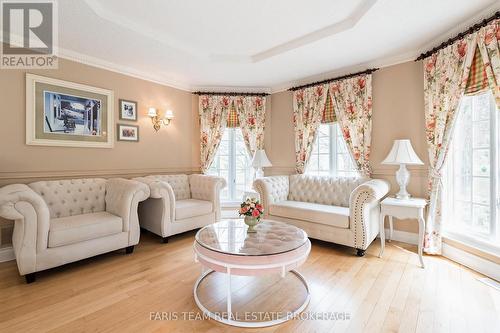4 Mills Circle, Springwater, ON 