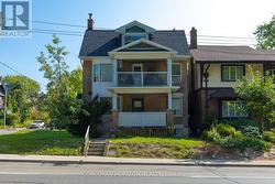 355 PARKSIDE DRIVE Toronto, ON M6R 2Z4