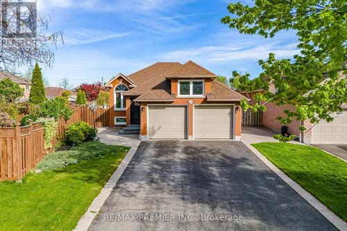 104 CRESSWELL AVENUE  Vaughan, ON L6A 2A1