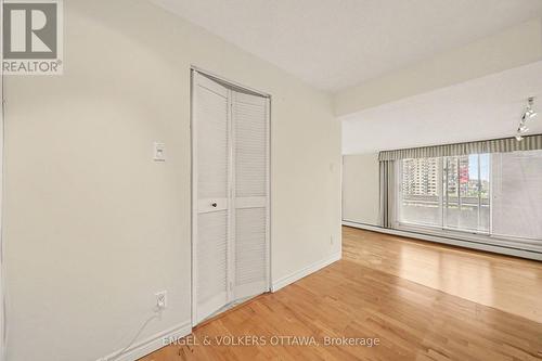1206 - 1171 Ambleside Drive, Ottawa, ON 