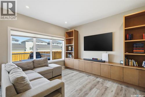 263 Skopik Crescent, Saskatoon, SK 
