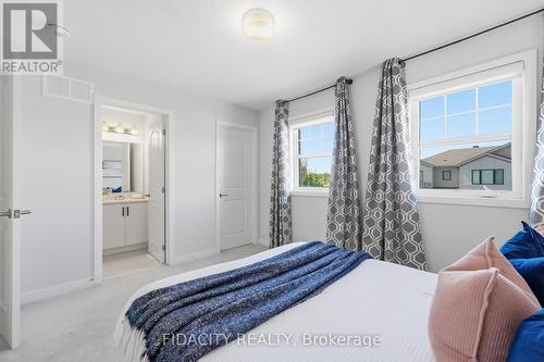 1002 Curraglass Walk, Ottawa, ON 