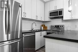 7 - 207 JARVIS STREET Toronto, ON M5J 2C1
