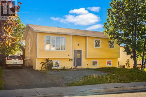 44 Kerry Avenue  Conception Bay South, NL A1X 7H6