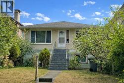 5828 KERR STREET  Vancouver, BC V5R 4C1