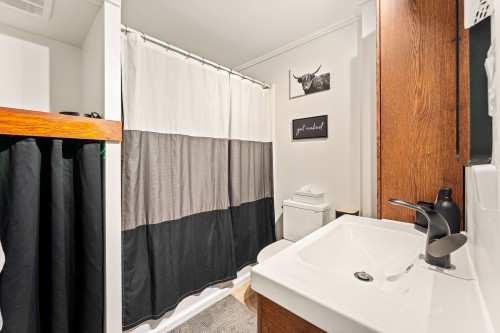 Salle de bains - 212 Av. Du Domaine, Brigham, QC - Indoor Photo Showing Bathroom