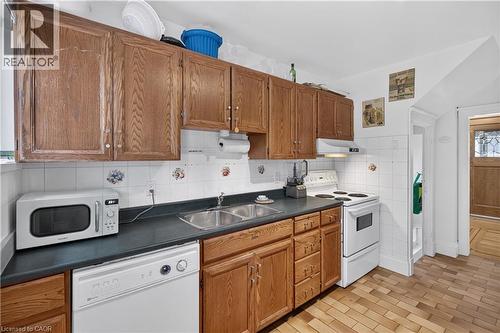 111 South Oval, Hamilton, ON 
