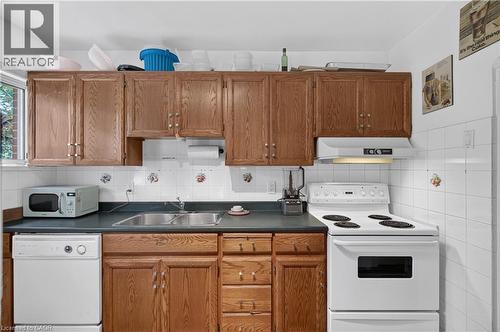 111 South Oval, Hamilton, ON 