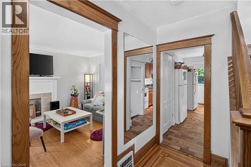 111 South Oval, Hamilton, ON 