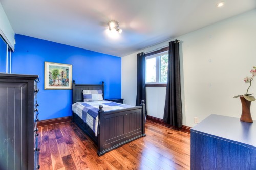 Chambre à coucher - 107 Av. De Charente, Saint-Lambert, QC 