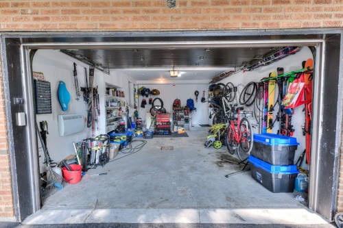Garage - 107 Av. De Charente, Saint-Lambert, QC 