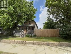 1010 Athabasca STREET E Moose Jaw, SK S6H 0N2