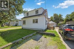 2012 Wayne AVENUE Sarnia, ON N7T 7Y9