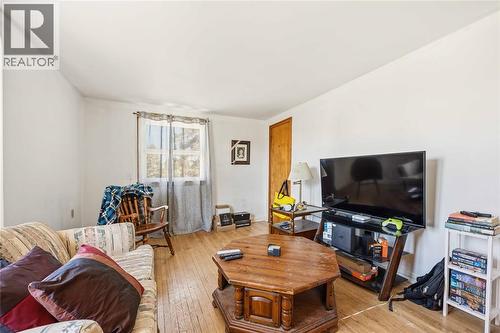 2012 Wayne Avenue, Sarnia, ON 