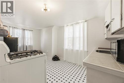 2012 Wayne Avenue, Sarnia, ON 