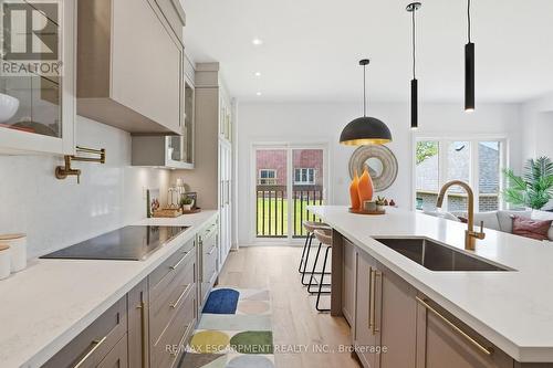 25 Rainey Drive, East Luther Grand Valley, ON - Indoor Photo Showing Kitchen With Upgraded Kitchen