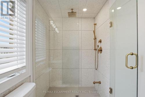25 Rainey Drive, East Luther Grand Valley, ON - Indoor Photo Showing Bathroom