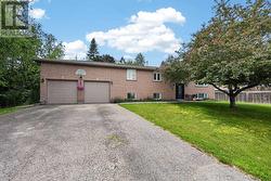 2248 DOUGLAS AVENUE Innisfil, ON L9S 2C5