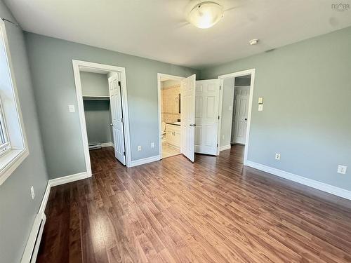 711 Pleasant Street, Dartmouth, NS 