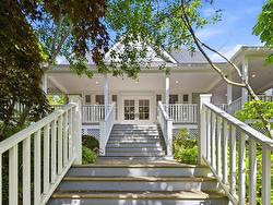 60 King Street  Chester, NS B0J 1J0