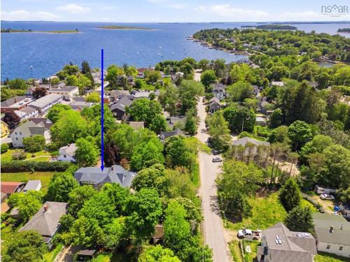 60 King Street, Chester, NS 