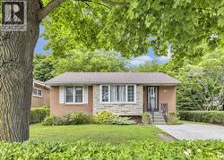1158 DOT AVENUE Windsor, ON N9C 3J1