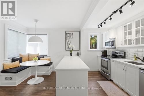 225 St. Paul Street, Burlington, ON 