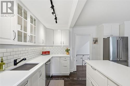 225 St. Paul Street, Burlington, ON 