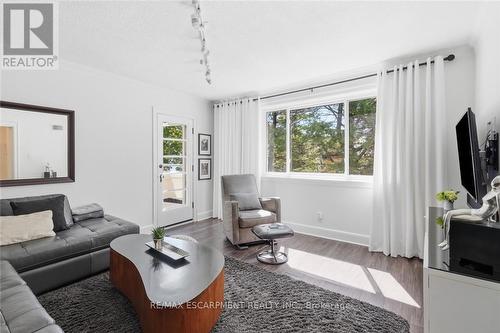 225 St. Paul Street, Burlington, ON 