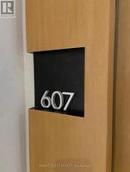 607 - 11 WELLESLEY STREET W Toronto, ON M4Y 1E7