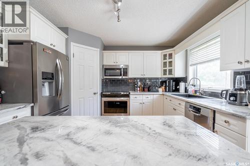 2952 St James Crescent, Regina, SK 