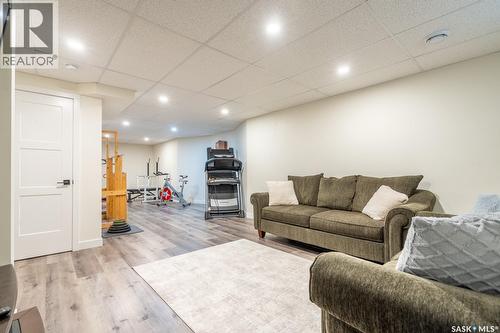 2952 St James Crescent, Regina, SK 