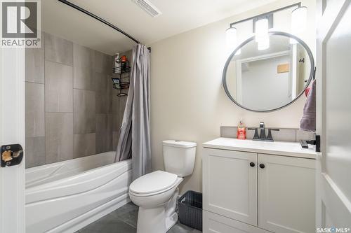 2952 St James Crescent, Regina, SK 
