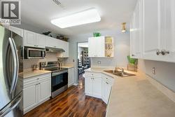 Kitchen looking towards living room - 