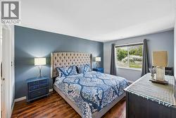 Primary bedroom - 