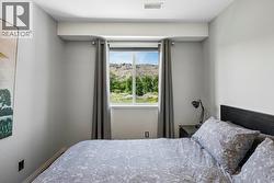 Second bedroom with view - 