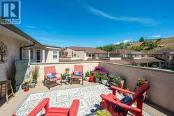 Upper patio - 