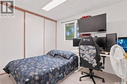 242 Haviland Crescent, Saskatoon, SK 