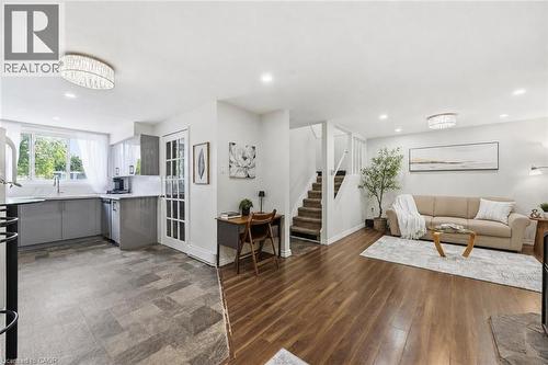 25 Britten Close Unit# B52, Hamilton, ON 