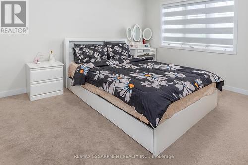 32 Hedges Crescent, Hamilton, ON 