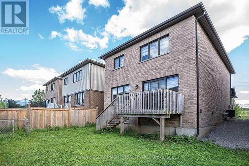 32 Hedges Crescent, Hamilton, ON 