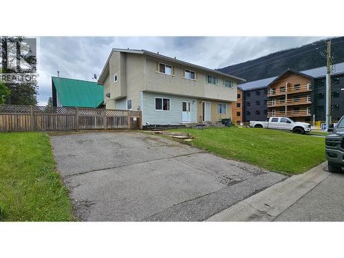 403 BALSAM Street  Sparwood, BC V0B 2G0
