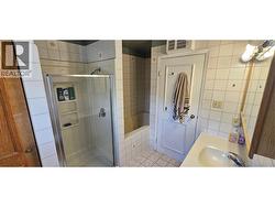 main bathroom - 