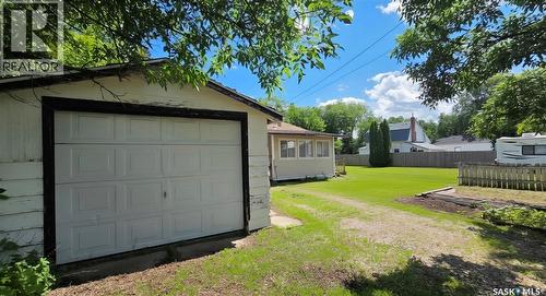 307 1St Street E, Wilkie, SK 
